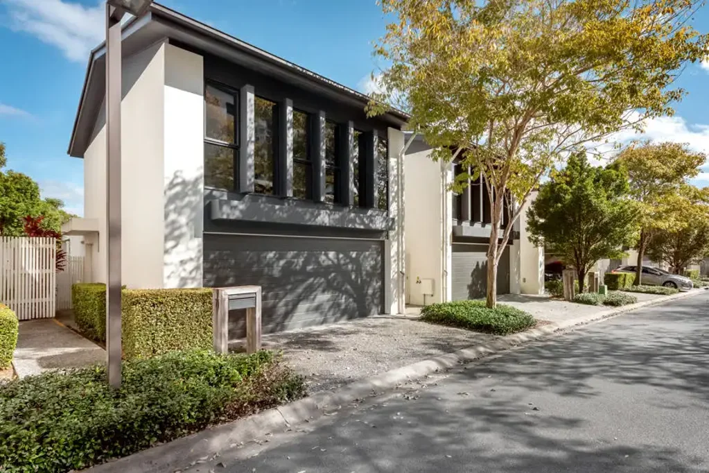 Robina 3ห้องนอน Premium EastHill Living Overlooking Scenic Parklands