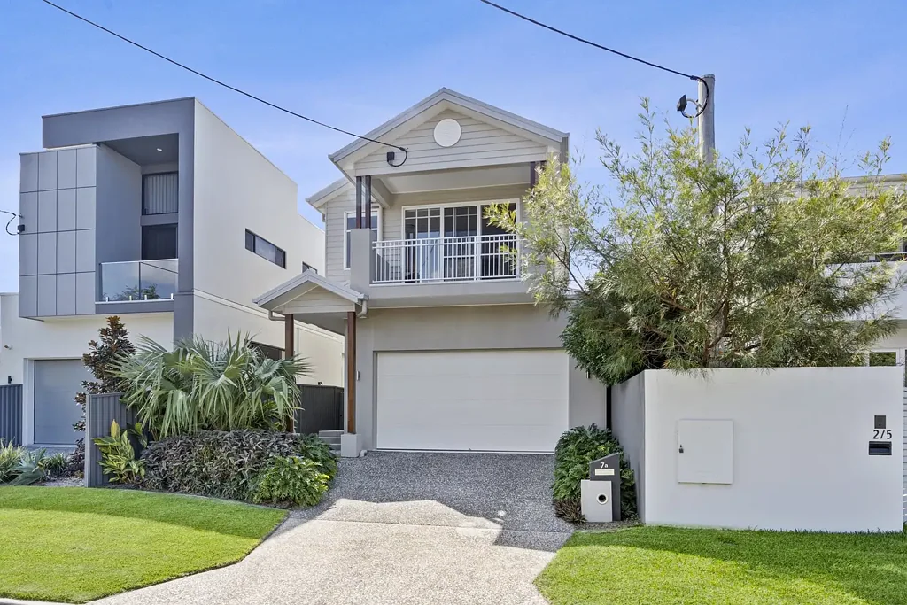 Paradise Point 3 Bedroom Timeless Hamptons Style - Relaxed Luxury at Its Finest