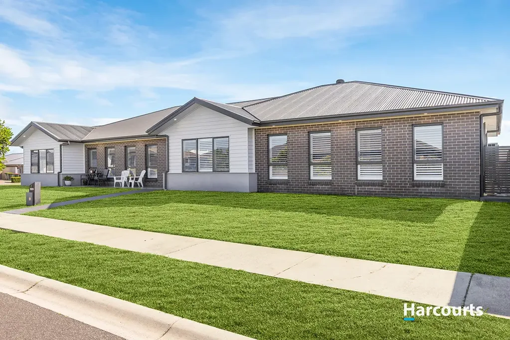 Chisholm 4房  Abundant space for a growing family in a fabulous lifestyle location
