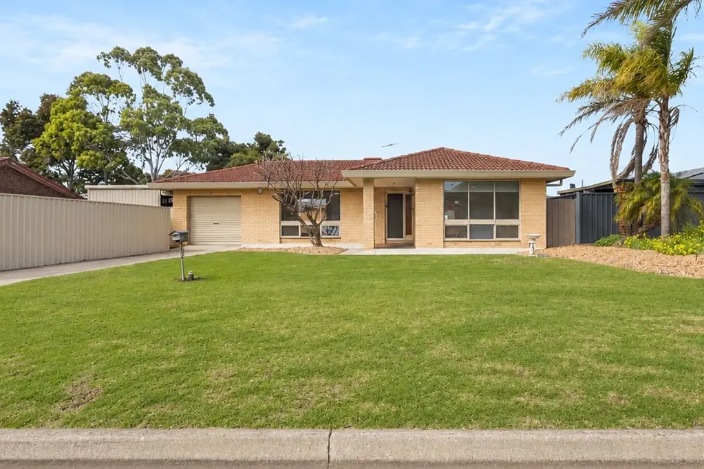 Charming 3-Bedroom Home in Seaton