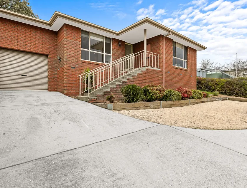2/21 Mckee Street, Golden Point, VIC 3350, 2房, 1浴, 独立屋