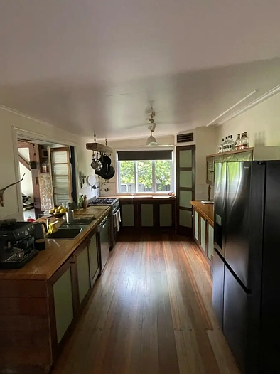 厨房 - 34 Christensen Street, Machans Beach, QLD 4878
