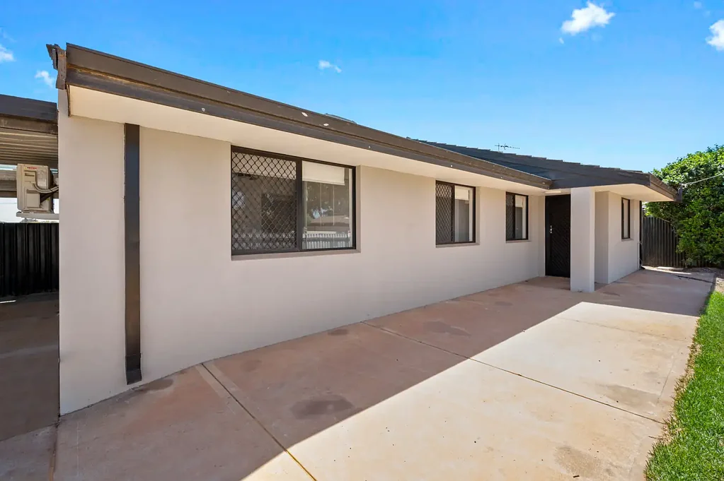 South Kalgoorlie 4房  TALMALMO - QUALITY HOME. SECURE TENANCY. SMART INVESTMENT. Offers From $569,000