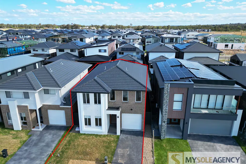 Box Hill 4 Bedroom Prime Location, Unbeatable Value!