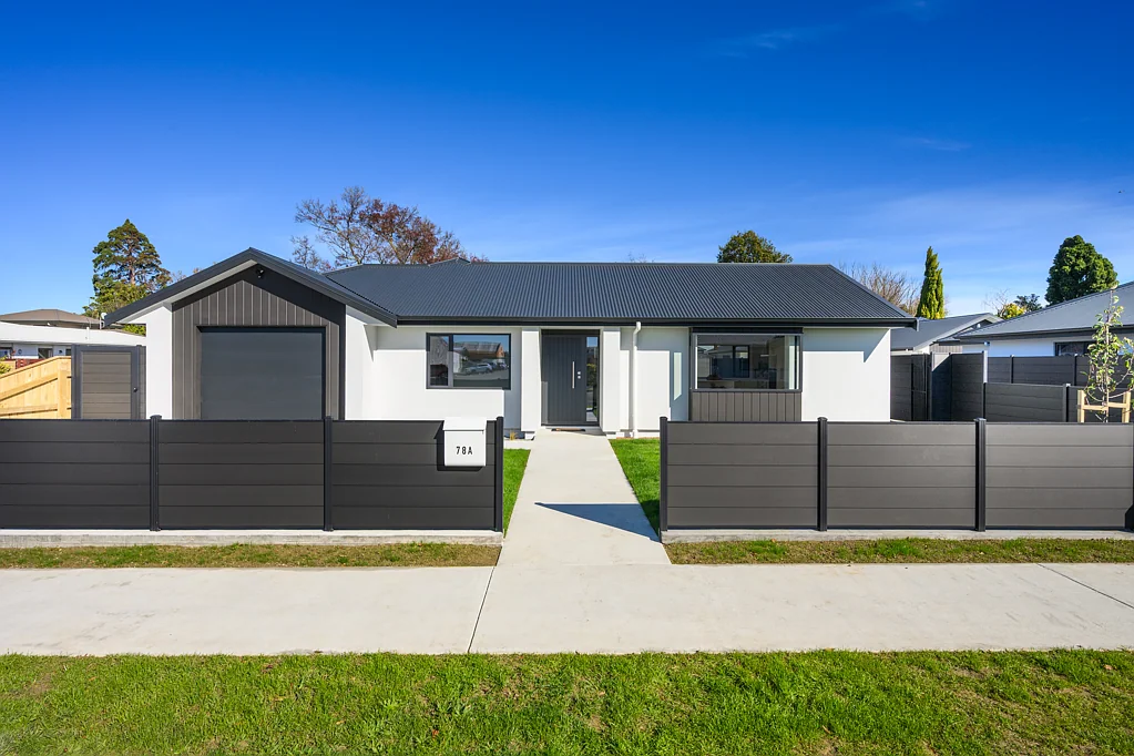 Feilding 2침실 BLUE CHIP LOCATION - 2 BEDROOMS & NEW FOR YOU!