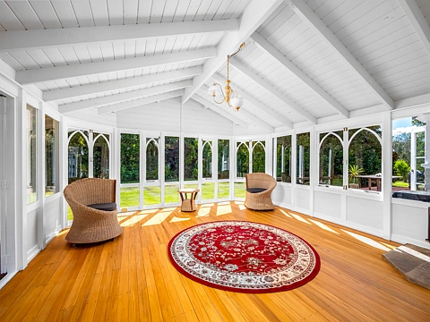 Kerikeri 4房  Character Home With Granny Flat