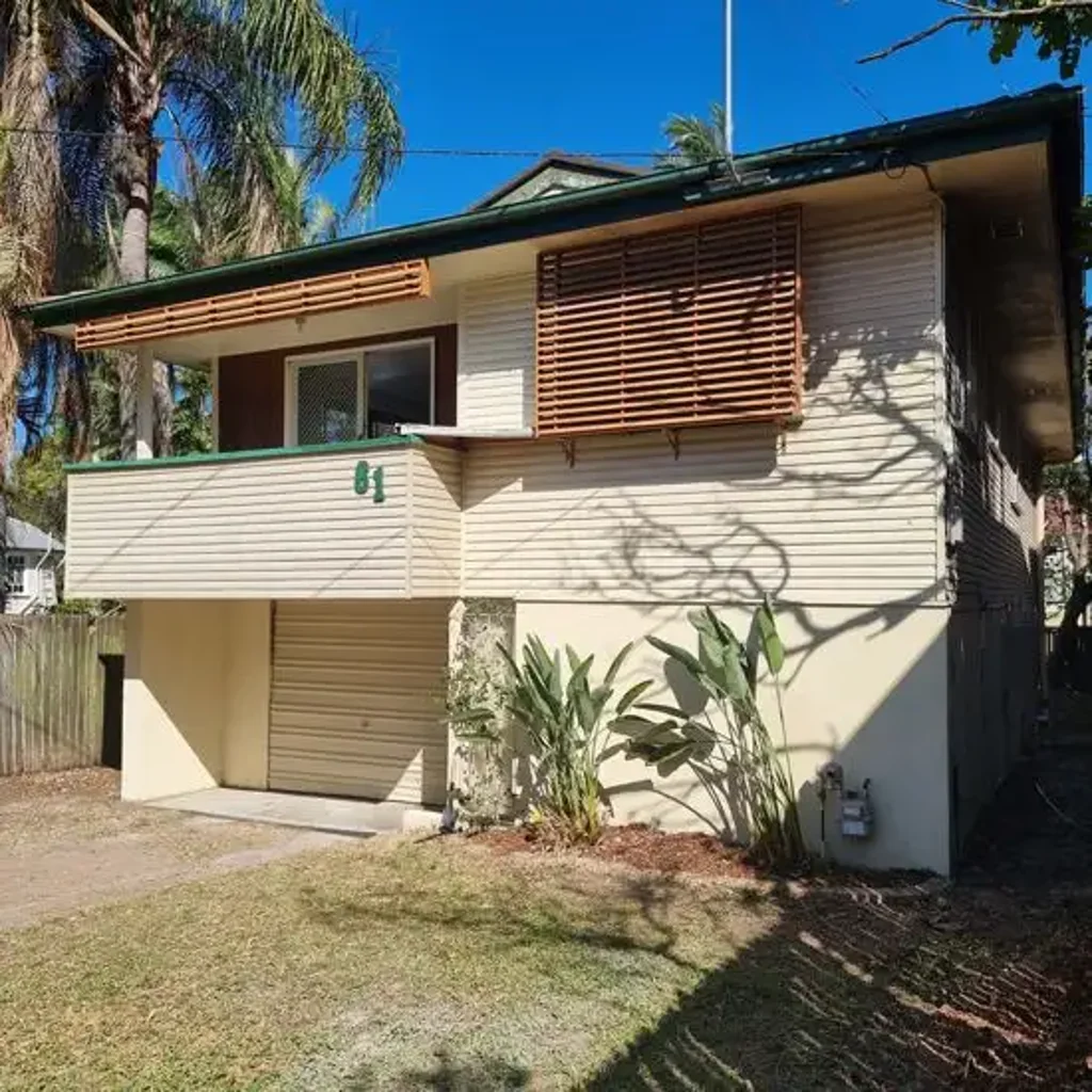 Furnished 4 Bedroom Home