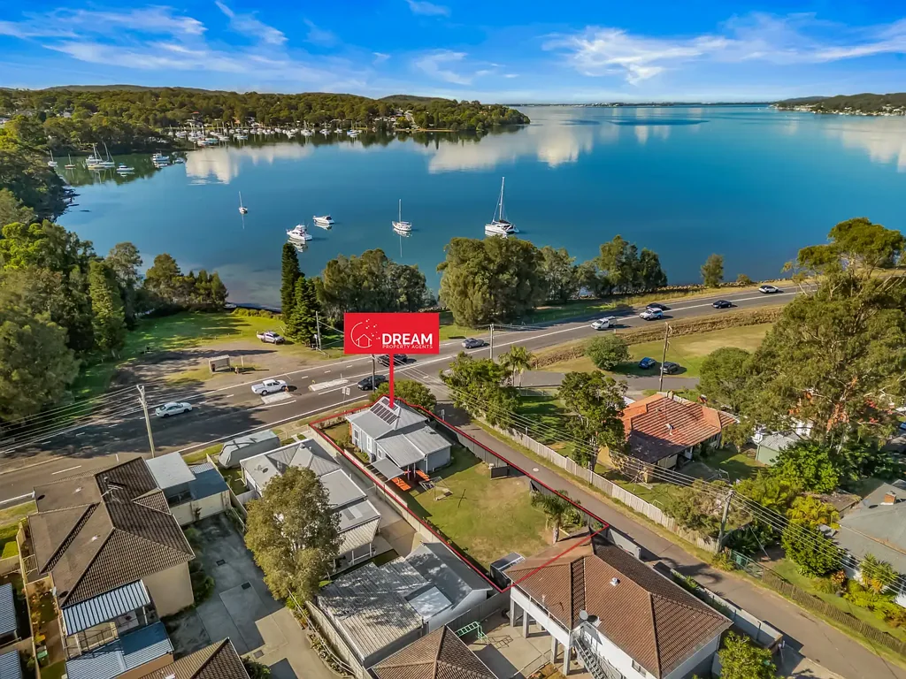 311 Main Road, Fennell Bay, NSW 2283