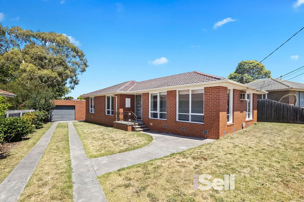 Springvale South 3ਬੈੱਡਰੂਮ SPRING INTO THIS SPOTLESS, SUN SOAKED ABODE! (FORTHCOMING AUCTION - UNLESS SOLD PRIOR)