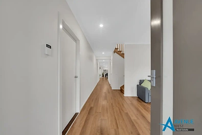 28 CASCADE DR, AINTREE VIC 3336, 4 침실, 3 욕실, House