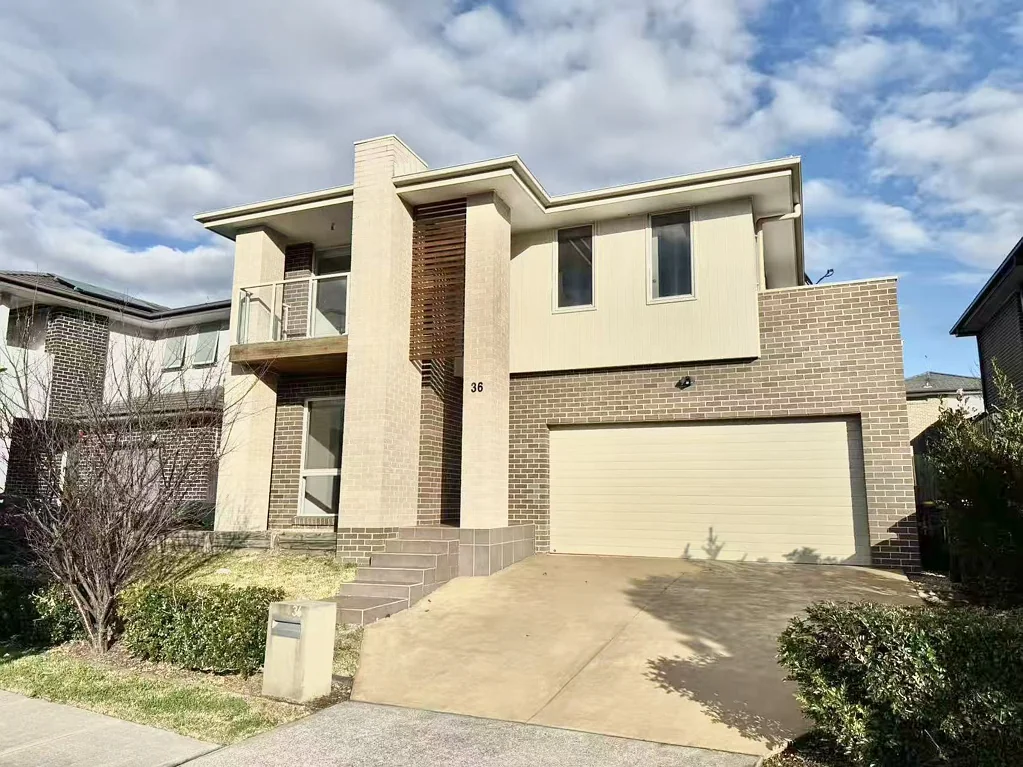 Great 4 bedroom home house for rent in Schofields