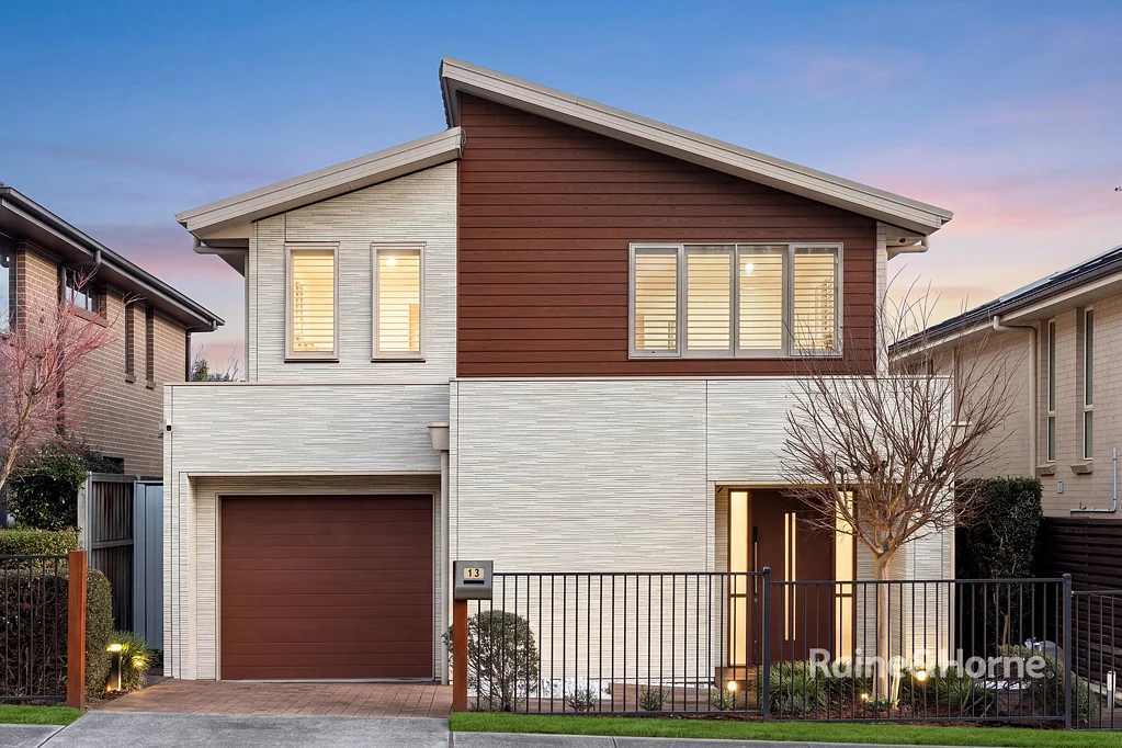 Kellyville 4房 位于优越地段的令人印象深刻的前样板房 Impressive Ex-Display Home in Premium Location