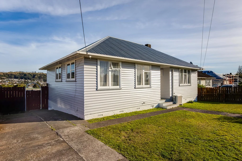 Cannons Creek 2房  OPPORTUNITY, COMFORT & FUTURE POTENTIAL