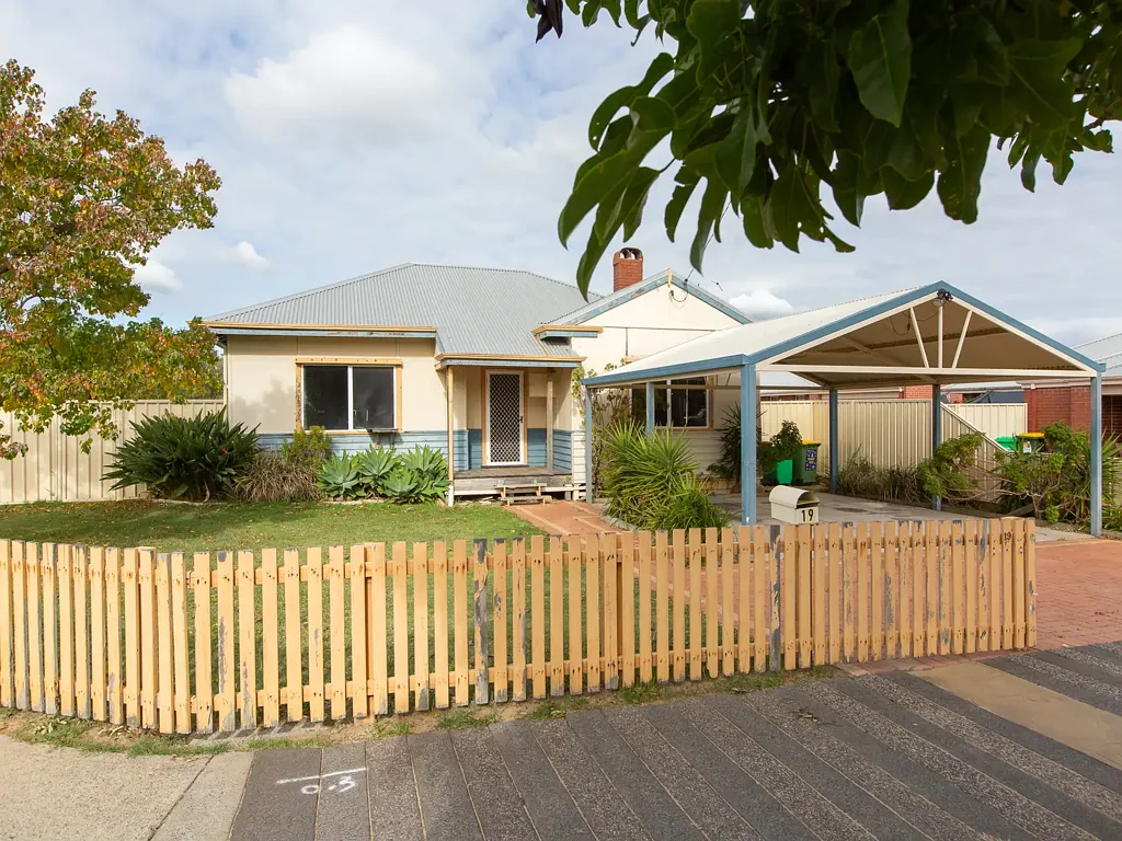 19 Frankel Street, Carey Park, WA 6230