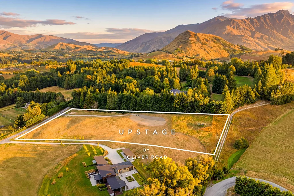Dalefield/Wakatipu Basin 稀缺北向高地宅地，未来价值不可限量！ U P S T A G E