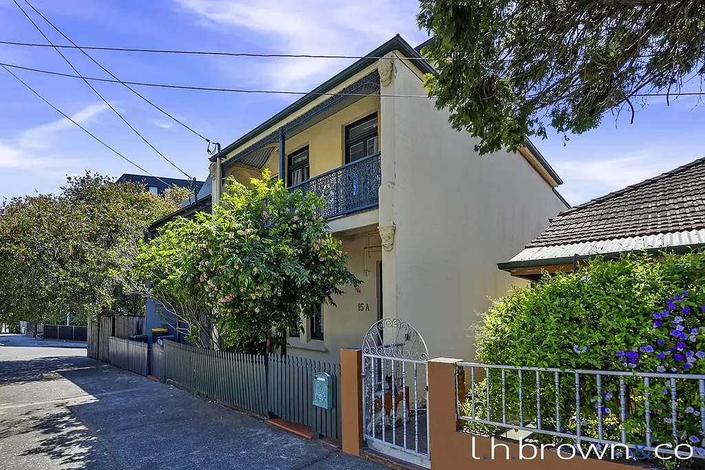RENOVATED 4 BEDROOM HOME WITH LOFT!!