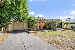 17 Weaver Avenue, Morphett Vale