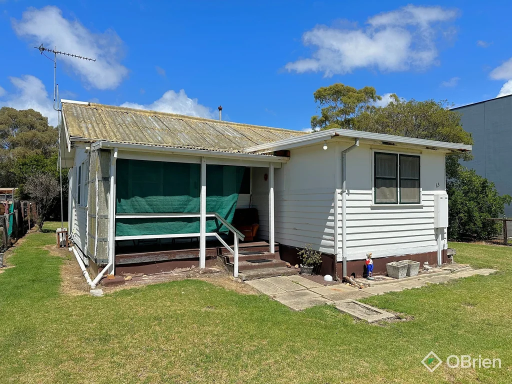 63 Slip Road, Paynesville, VIC 3880
