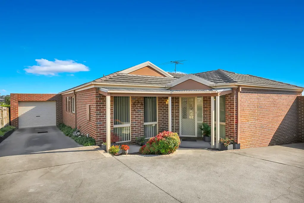 Drouin 3 Bedroom DISPLAY PRESENTATION – THREE BEDOOMS