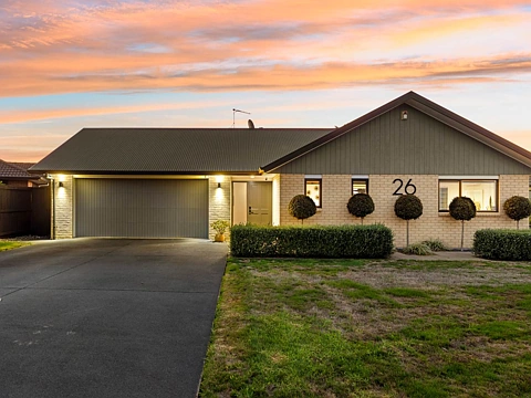 Pukekohe 4房  Location, Lifestyle, & Luxury – All in One!