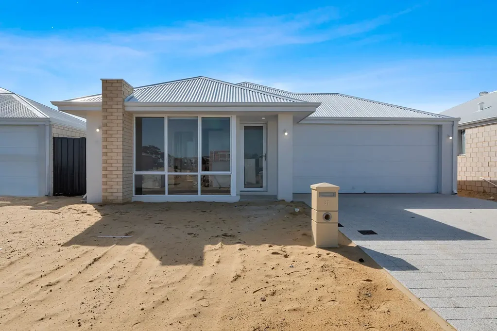 Lovely 4 x 2 Family Home in Baldivis