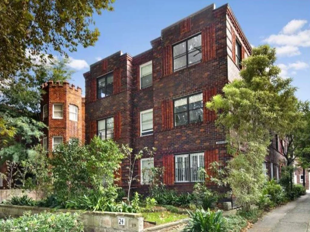 Two Bedroom Unit in Rose Bay