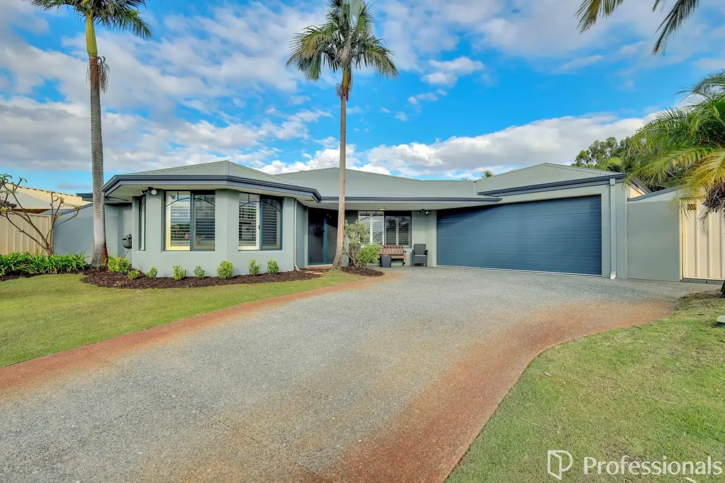 Canning Vale 4房  BIG AND BEAUTIFUL IN GORGEOUS BROOKLAND GREENS!