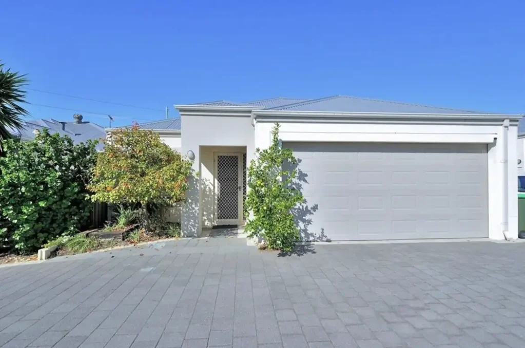 Bright, Modern & Low-Maintenance