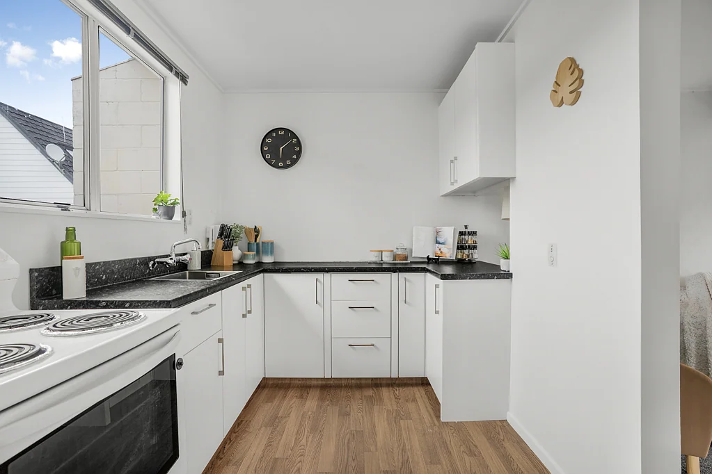 Trentham 2غرفة نوم Get on the property ladder today!