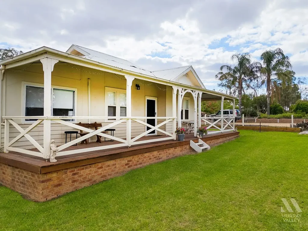 63 Savage Street, Lake Rowan, VIC 3727