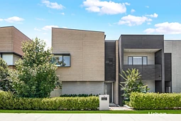 23 Gledswood Hills Drive, Gledswood Hills