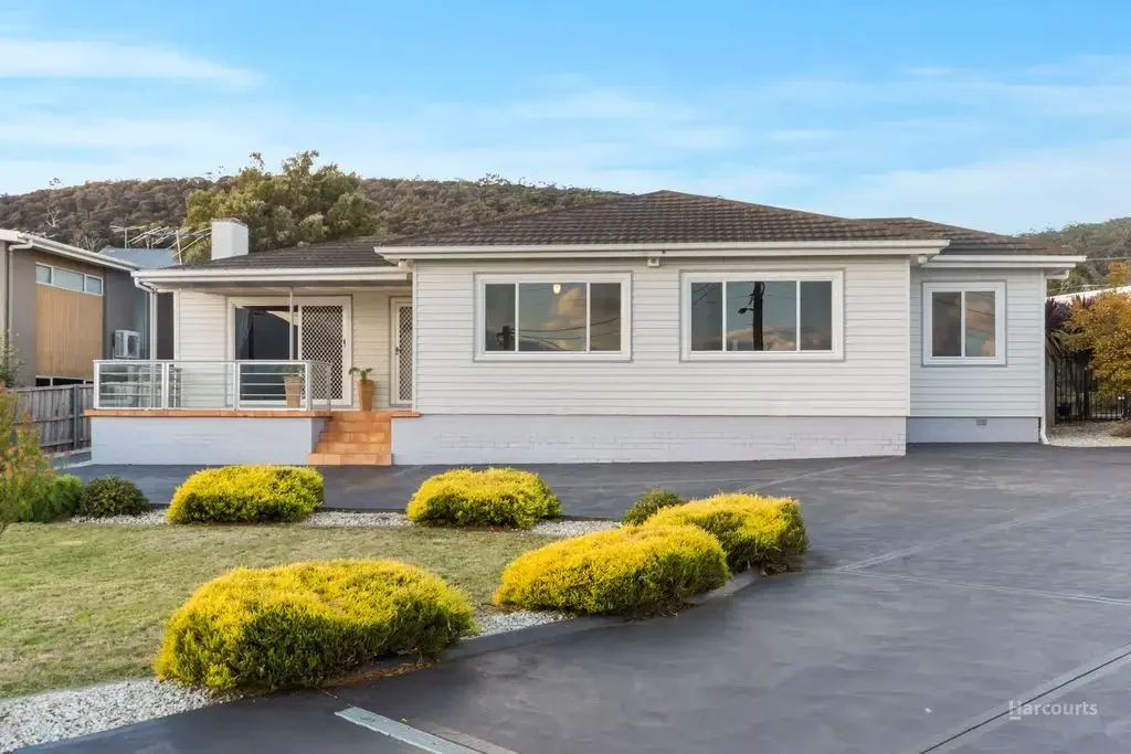 Family Living with Views to Match