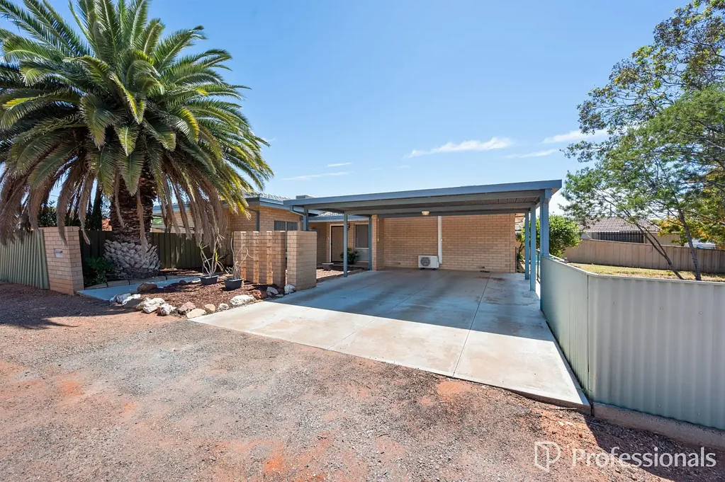 12 Killarney Street, Hannans, WA 6430