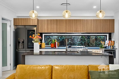 Logan Reserve 4 Bedroom Executive Elegance Meets Everyday Living**Ducted Comfort Throughout**10kw Solar**
