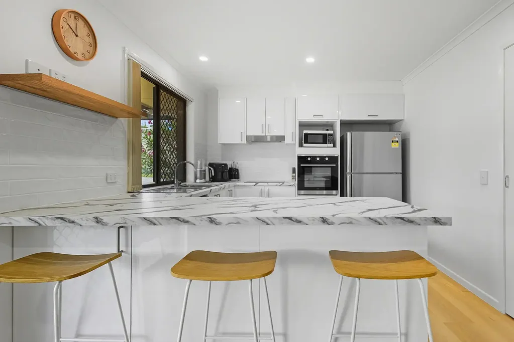 1/8 Morinda Way, Labrador, QLD 4215