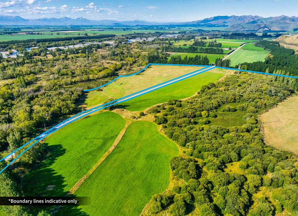 Hurunui  Hide Away from the World!