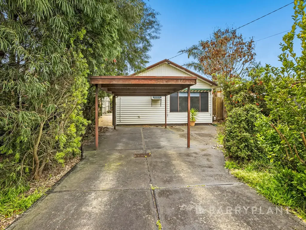 3 Bedroom/1 Living or 2 Bedroom/2 Living.