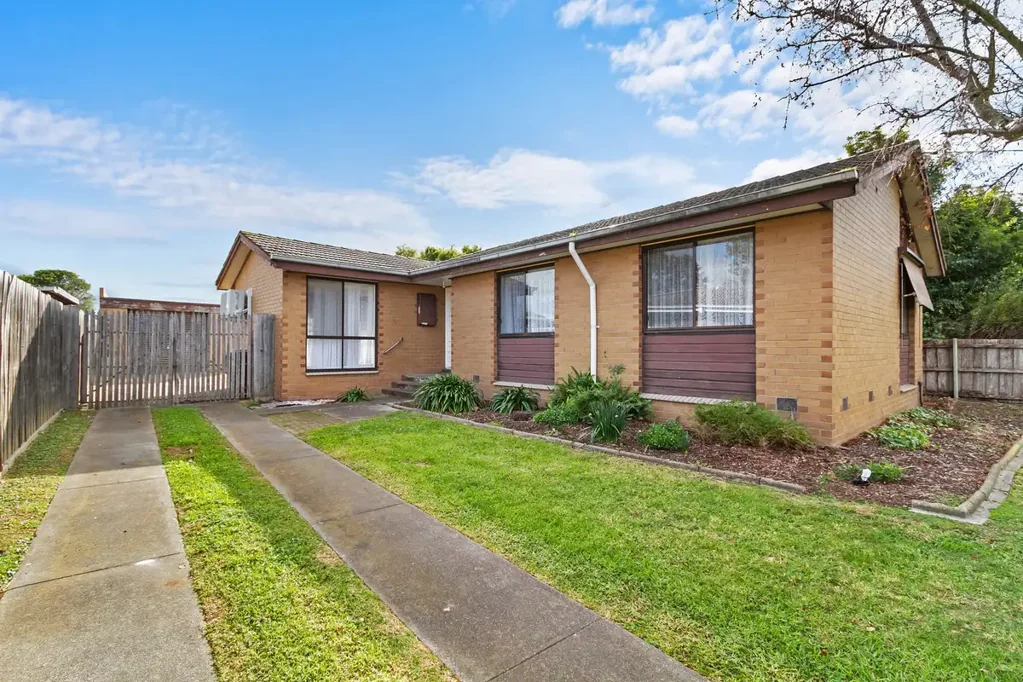 56 Jackson Avenue, Sale, VIC 3850