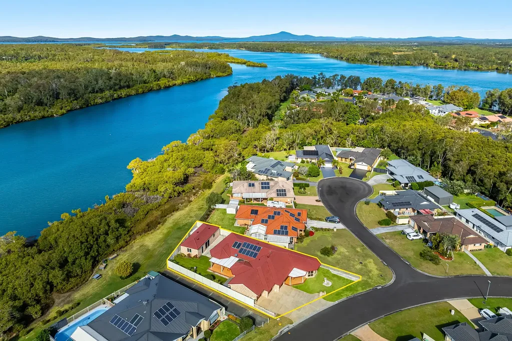 6 Bayview Drive, Yamba, NSW 2464