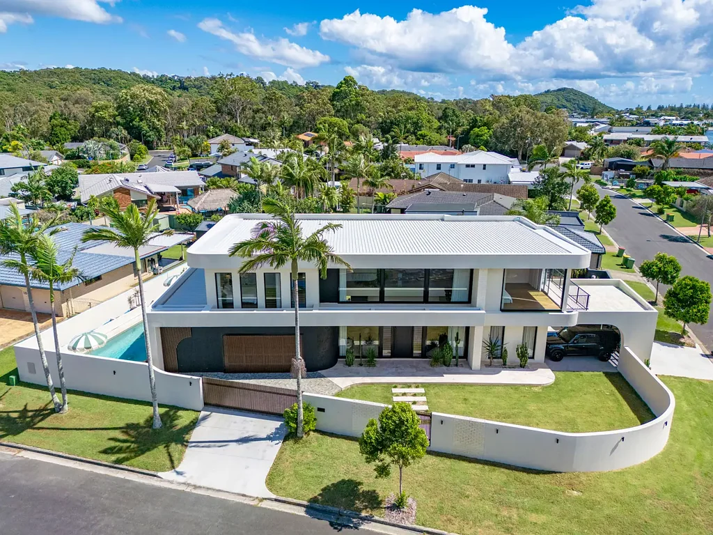 18 Linum Street, Palm Beach, QLD 4221