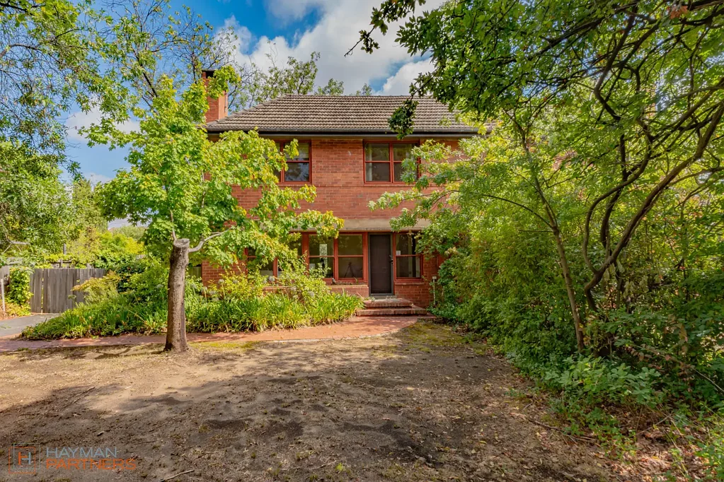 136 Strickland Crescent, Deakin, ACT 2600