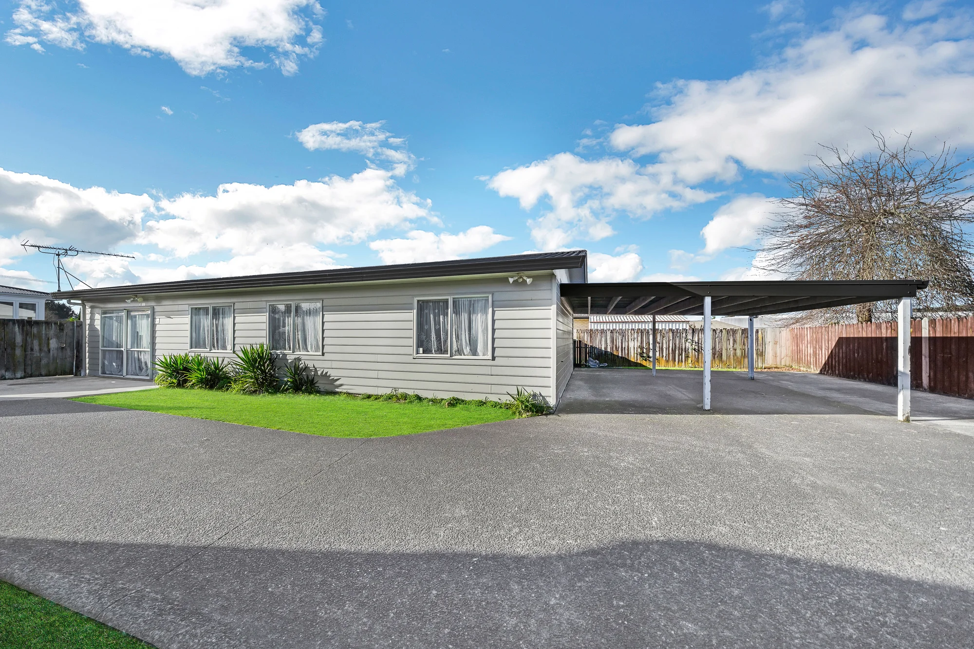 Papakura 4Phòng ngủ $639,000 4 BED IN PAPAKURA!