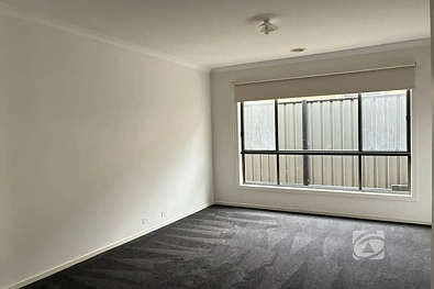Kwarto - 30 Hackney Circuit, Clyde North, VIC 3978
