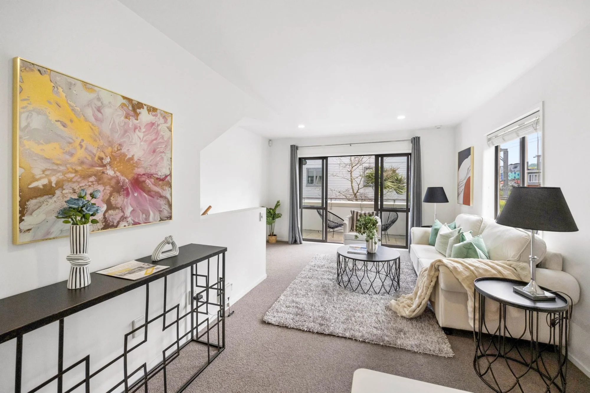 Mount Eden 2 Bedroom Sun-Drenched Urban Living
