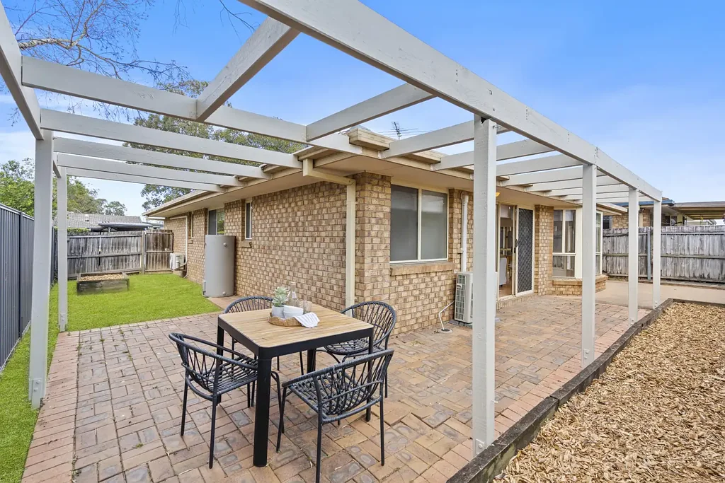 Rocklea 3침실 Low-Set, Low Maintenance Home In The Heart of Rocklea!