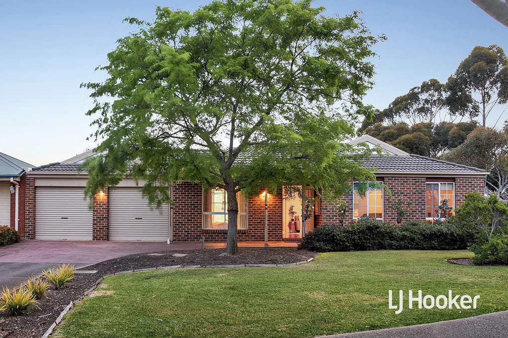 22 Lancaster Drive, Point Cook, VIC 3030