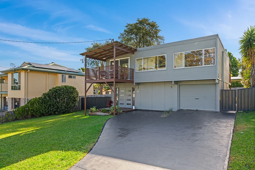 6 Grevillea Crescent, Berkeley Vale, NSW 2261