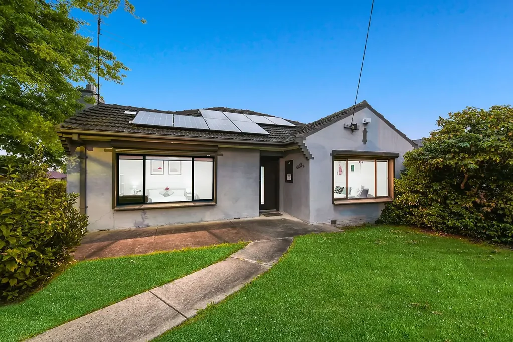 Noble Park 3 Bedroom Renovated Gem in a sort after location.