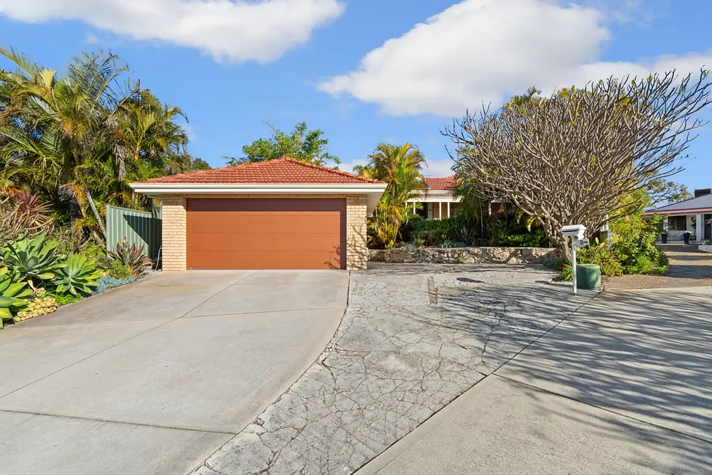 Canning Vale 4ਬੈੱਡਰੂਮ An Oasis on the hill