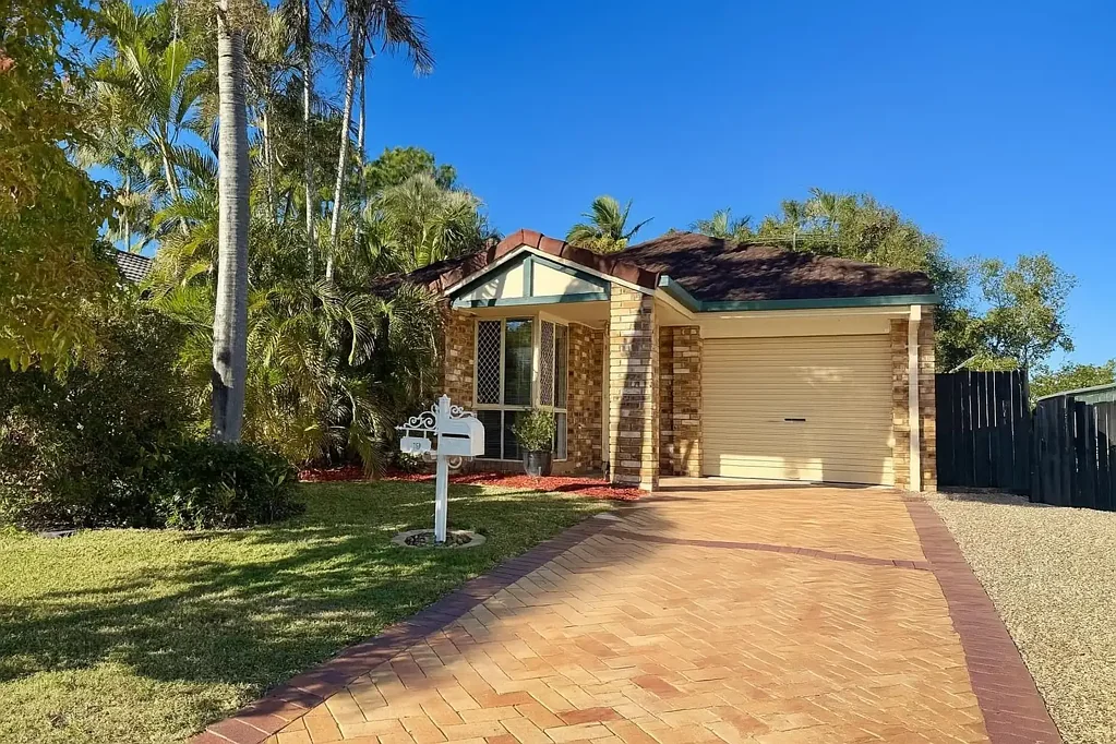 19 Seabrook Crescent, Forest Lake, QLD 4078